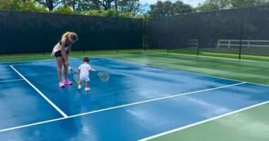 SERENA WILLIAMS SHARES ADORABLE NEW PHOTOS OF DAUGHTER ADIRA ON THE TENNIS COURT