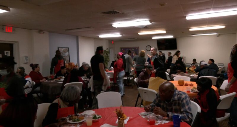 Salvation Army opens doors to community for Thanksgiving meal