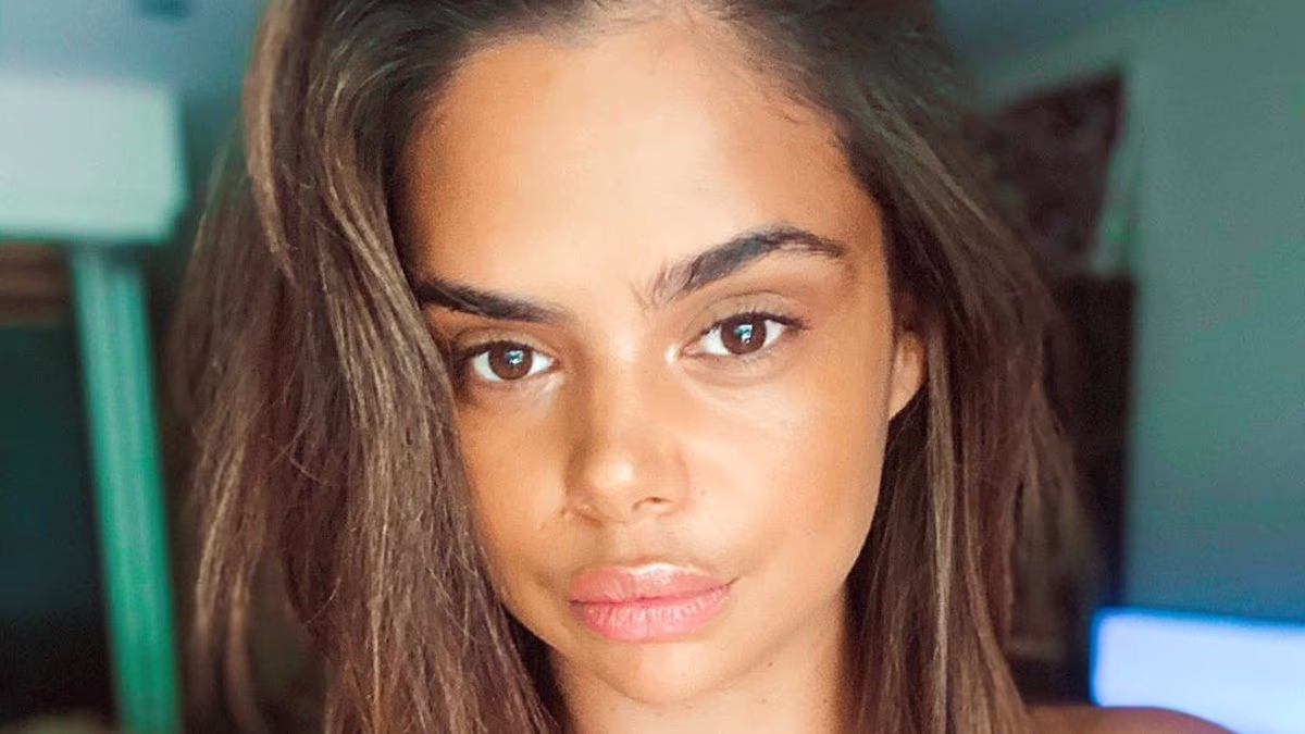 Samantha Harris welcomes first child with husband Luke Hunt