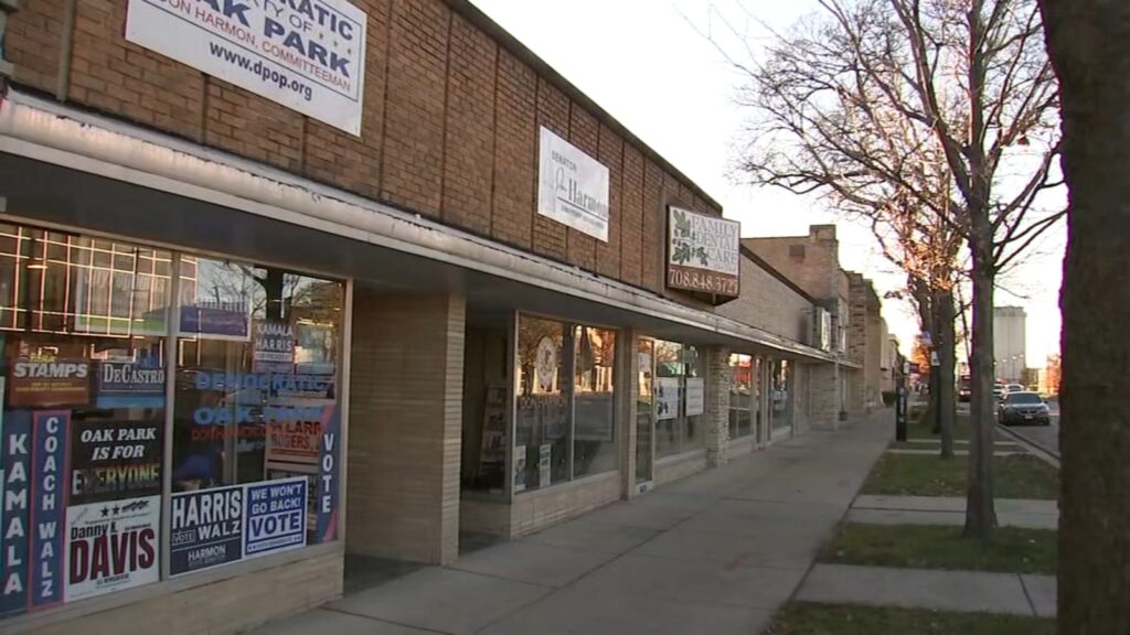 Scott Loeffer charged with armed robbery of staffer at Illinois state Senator Don Harmon's Oak Park, Illinois office: court docs