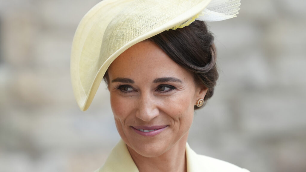 Side By Side Photos Expose Pippa Middleton's Drastic Face Transformation