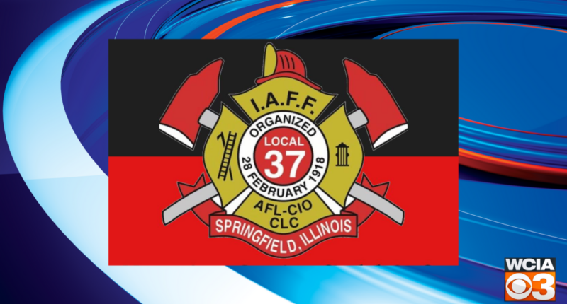 Springfield firefighters respond to detached garage fire