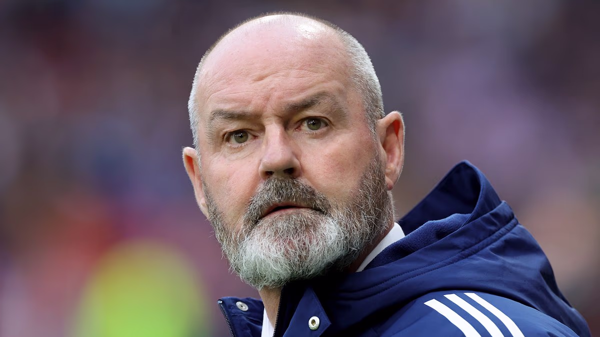 Steve Clarke can seal his legacy by reaching the World Cup with Scotland, says assistant coach Steven Naismith