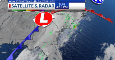 Storm Team 3: Passing showers tonight, lovely week ahead