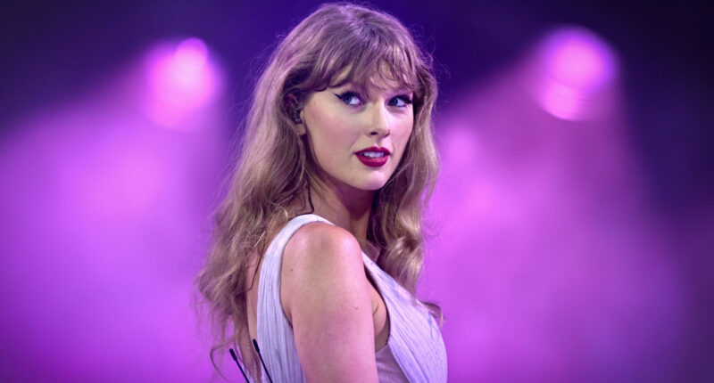 Taylor Swift Reportedly Axed These Friends From Her Inner Circle