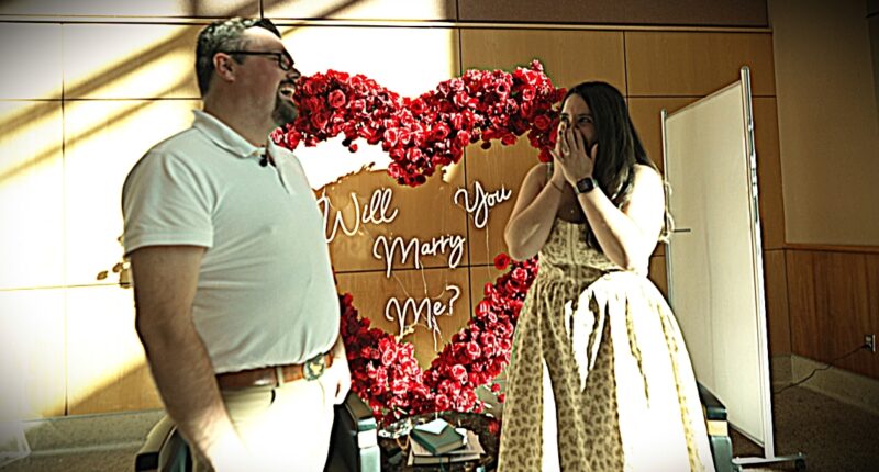 Teens who met in hospital after emerging from comas are getting married