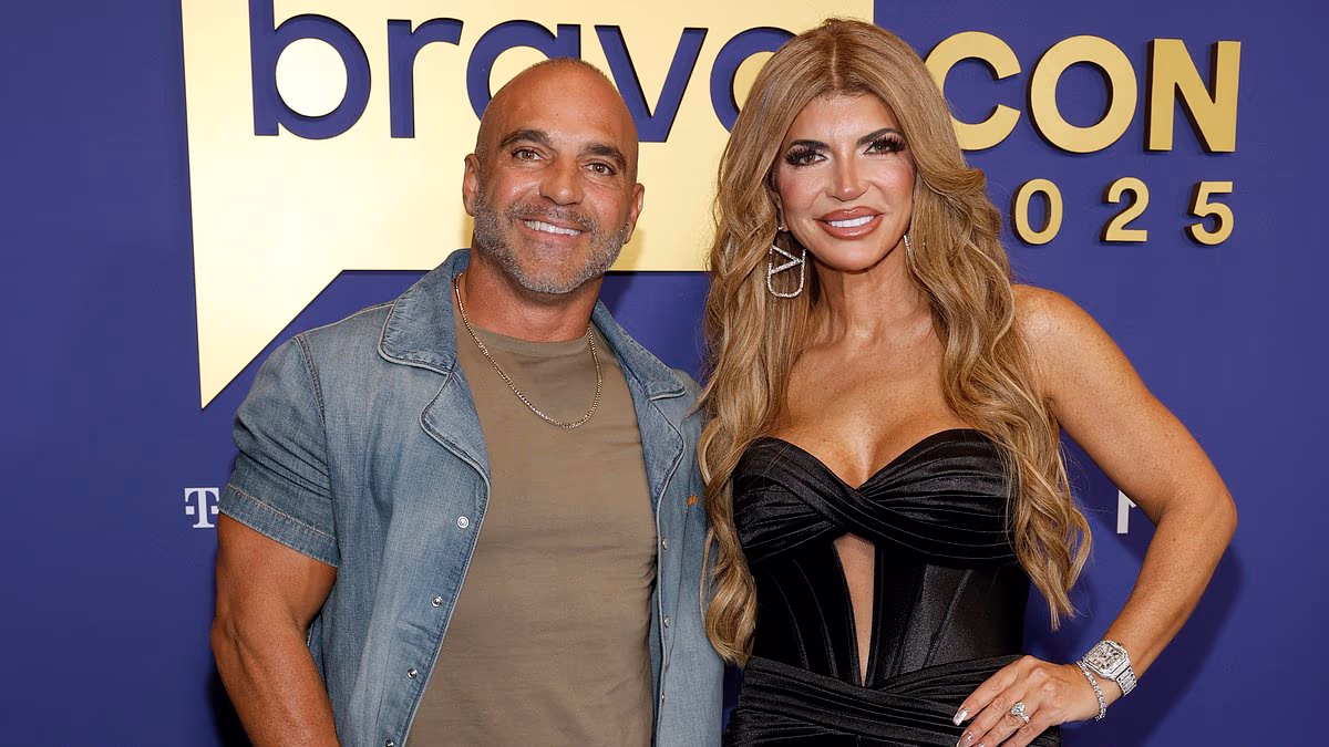 The feuds, snubs, and secrets from Bravocon that you DIDN'T see