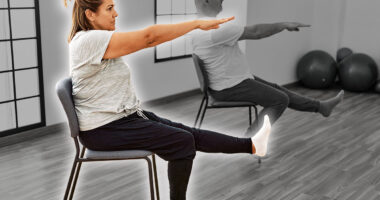 This 8-Minute Seated Routine Strengthens Your Core Better Than 30 Minutes of Planks After 50