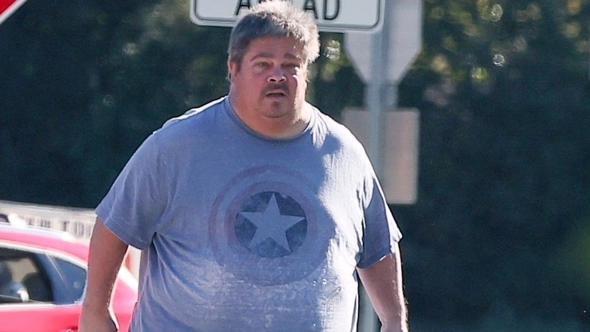 Troubled 350lbs son of Hollywood icon is forced to humiliating new low