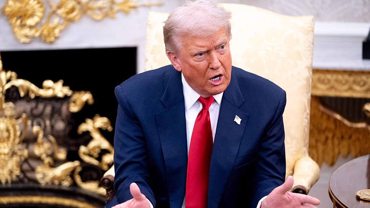 Trump calls for hanging Democrats who urged troops to refuse orders