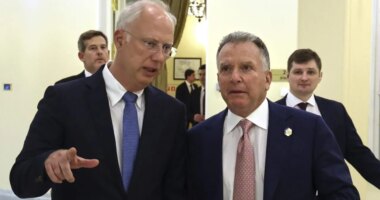 Trump's 28-point Ukraine peace plan catches Congress off guard