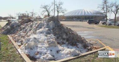 U of I students react to weather changes