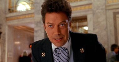 Why Tim Curry Lied To Ivana Trump While Shooting Home Alone 2