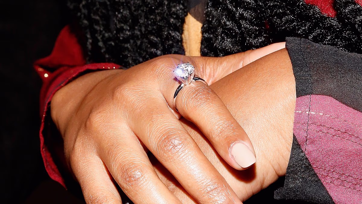 Why huge diamond engagement rings are suddenly everywhere
