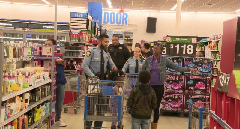 'Day with a Deputy' takes 50 kids on a shopping spree for Christmas