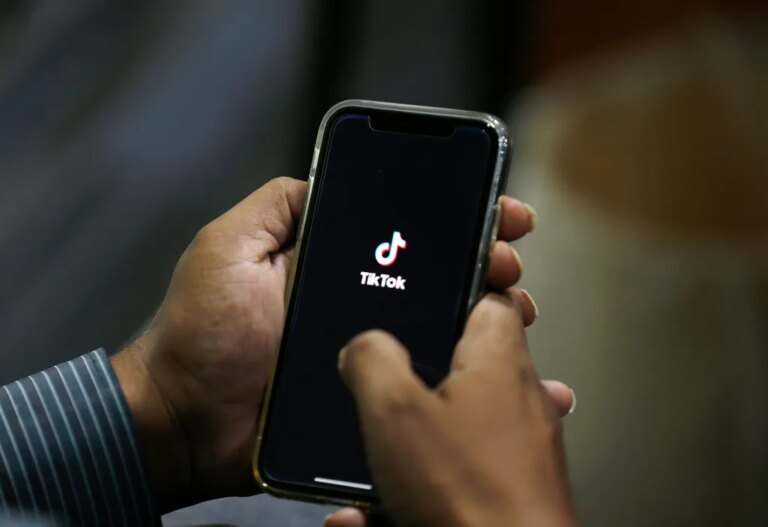TikTok signs deal to sell US unit to American investors