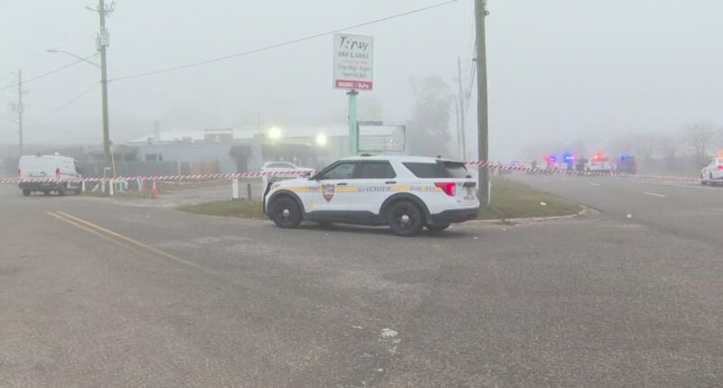 3 injured in fight turned shooting at Jacksonville Westside bar, officers said
