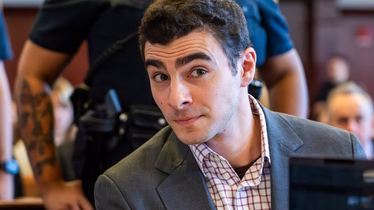 911 call reveals what led to Luigi Mangione's arrest over CEO shooting