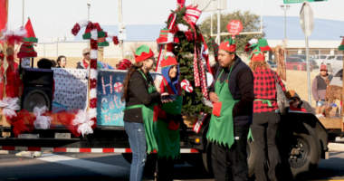 After Grovetown Christmas Parade postponed due to weather, families turn out for delayed celebration