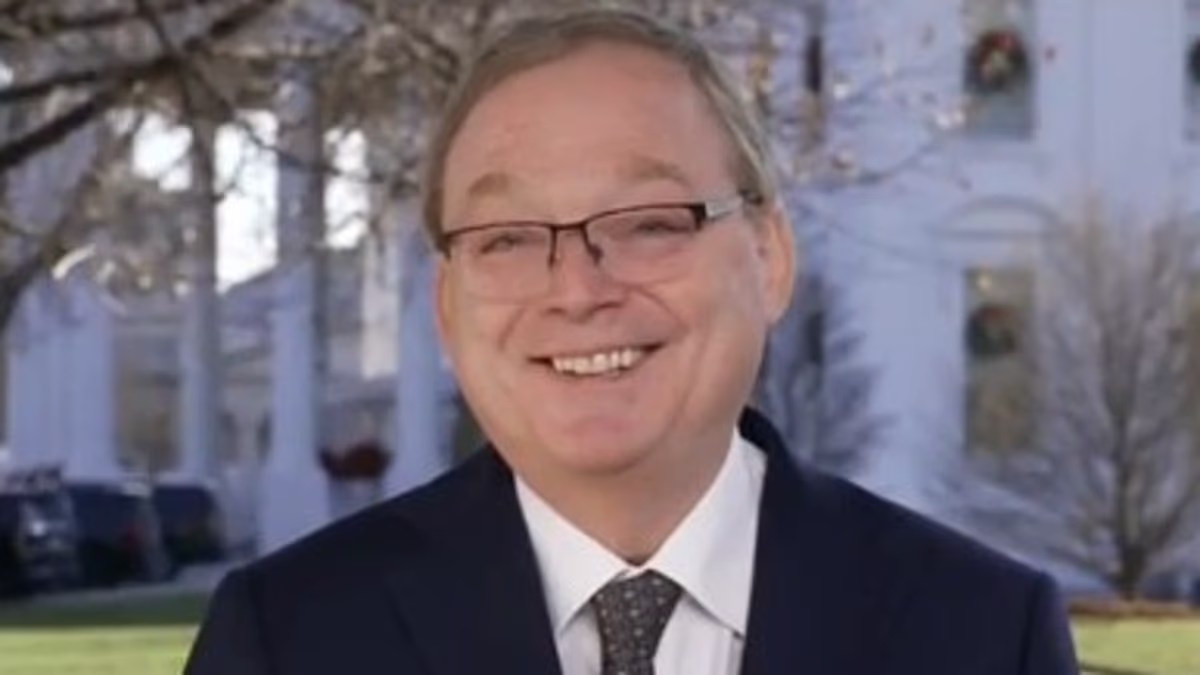 Americans to receive huge tax refunds of up to $20,000, Trump economist says