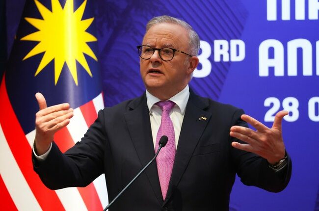 Antisemitic Australia Attack Sparks New, Useless Firearm Surrender Scheme