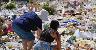 Australia anti-terror police detain 7 men as country lays youngest Bondi Beach victim to rest