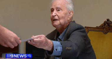 Australia's oldest living World War II veteran, Colin Wagener, has celebrated his 108th birthday at his property in the Adelaide Hills.