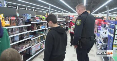 Champaign hosts its annual ‘Shop with a Cop’ event