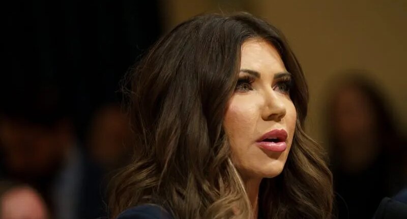 DHS triples 'exit bonus' for migrants who self-deport before new year