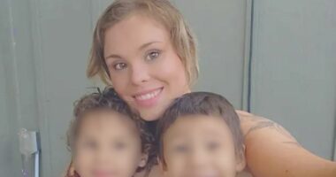 'Daddy fell': Man fatally shot girlfriend 'with her hands in front of her face' while their 2 young kids were in the house with them, police say