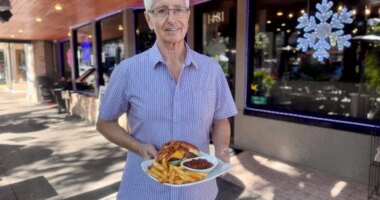 Downtown Sarasota restaurant celebrates 40 years in business