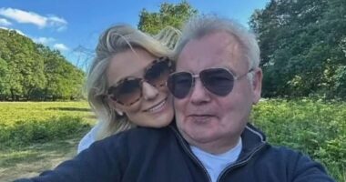 Eamonn Holmes splashes £270 a night on romantic getaway with girlfriend