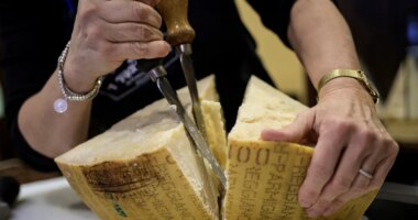 Eating high-fat cheese could lower dementia risk, study suggests