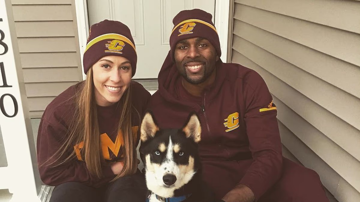 Fired Michigan coach's mistress is still employed by Wolverines