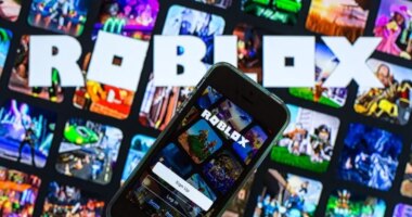 Florida Attorney General Uthmeier sues Roblox for misrepresenting child protection policies