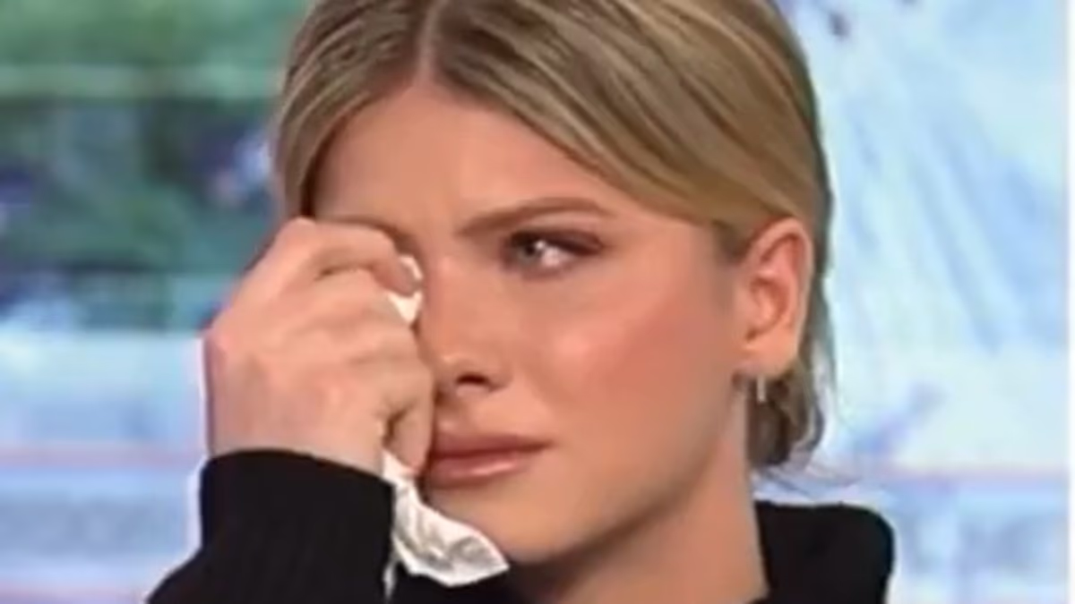 Friend of Brown shooting victim sobs as she recalls how Republican club brought them together