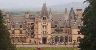 Hallmark Channel returns to Biltmore for new holiday movie
