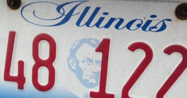 Illinois Secretary of State warns rental car firms, federal agents over illegal license plate swaps