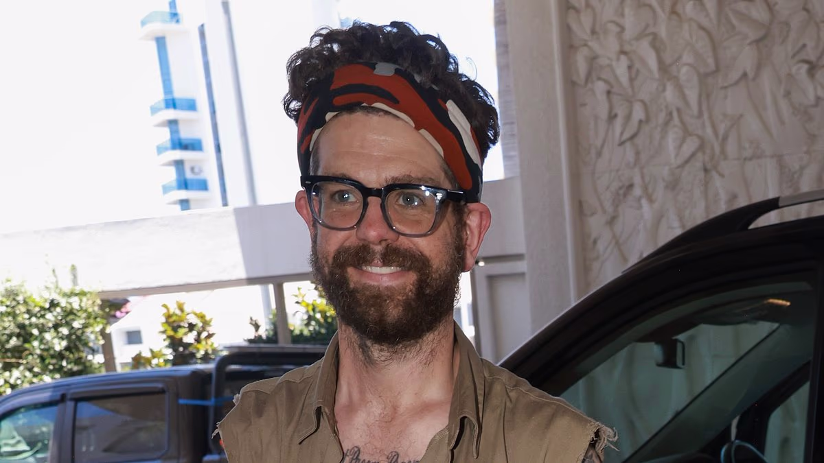 I'm A Celeb's Jack Osbourne and Lisa Riley arrive back at hotel