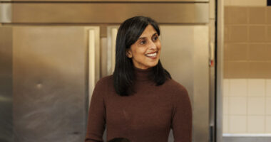 JD Vance's Wife Usha Opts For No Wedding Ring Again & It Hints She's Done Playing Nice