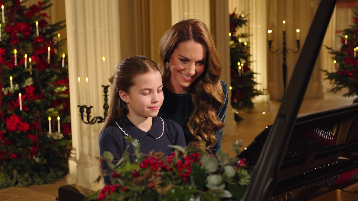 Kate Middleton is joined by her daughter Charlotte on the piano