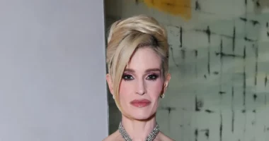 Kelly Osbourne Slams Trolls for Commenting on Her Weight: ‘Dad Just Died’