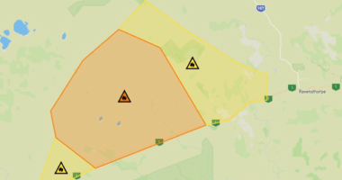 Man dies fighting bushfires in WA