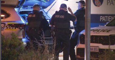 Manhunt for prisoner who escaped from police at hospital