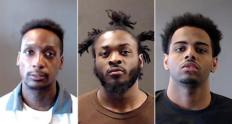 Manhunt underway for 3 'dangerous' inmates who broke out of Georgia jail