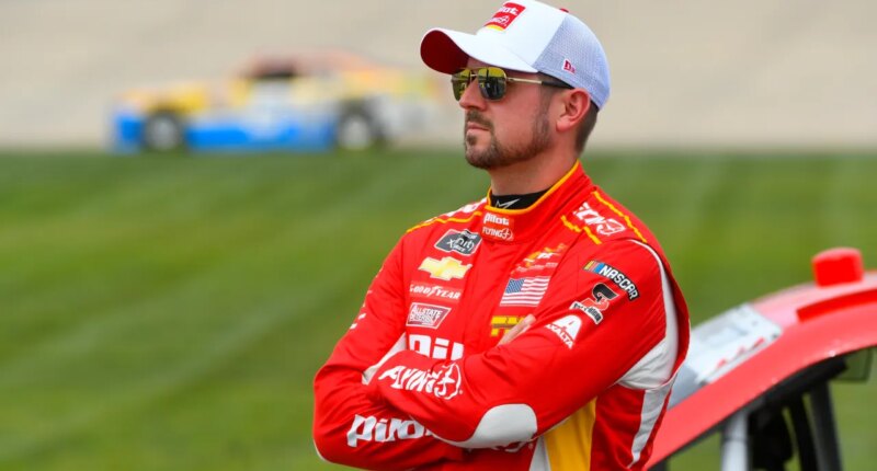 Michael Annett, who made 436 combined starts in NASCAR’s 3 national touring series, dies at 39