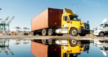 Migrant truckers sue California DMV over canceled commercial drivers' licenses