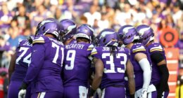 Minnesota Vikings team plane makes emergency landing en route to New York Giants game