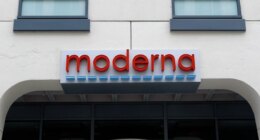 Moderna receives $54.3M investment for bird flu vaccine, covering axed federal mRNA contracts