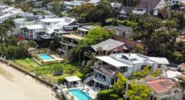 Fewer Aussies are getting mortgages as interest rates continue to rise, new figures show.